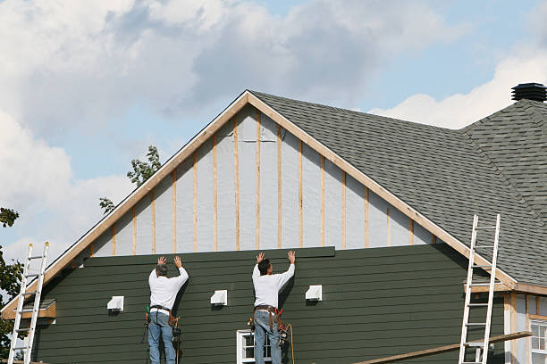 Professional Siding Replacement technician working in Loretto, PA